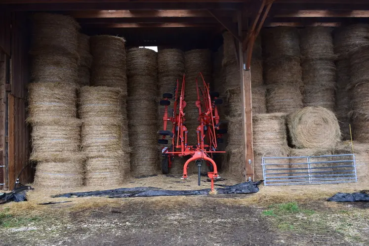 <em class="placeholder">Stockage du foin</em>