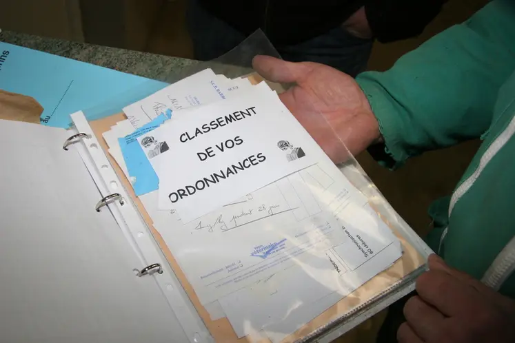 <em class="placeholder">Classement des ordonnances vétérinaires dans un élevage caprin</em>