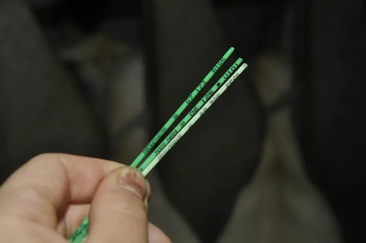 <em class="placeholder">Semences caprines congelées </em>