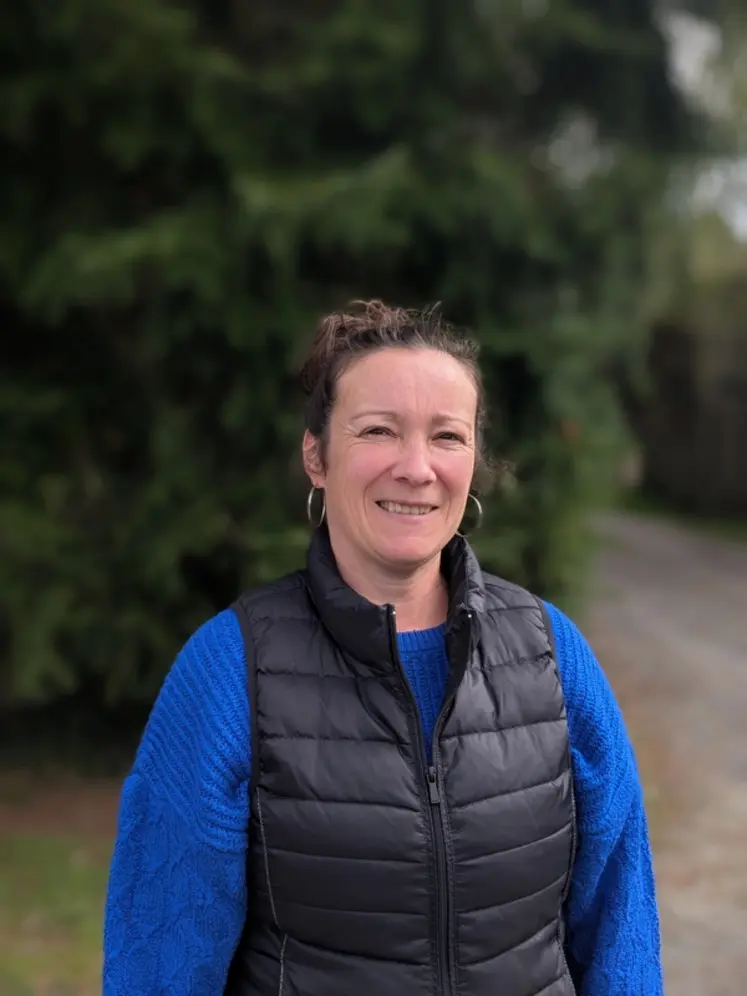 <em class="placeholder">Helena Chatri, éleveuse de 200 chèvres dans les Deux-Sèvres</em>