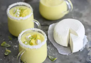 Smoothie au chèvre frais, ananas et coco