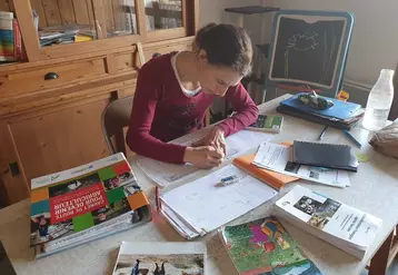 <em class="placeholder">Amélie Villette a son bureau</em>