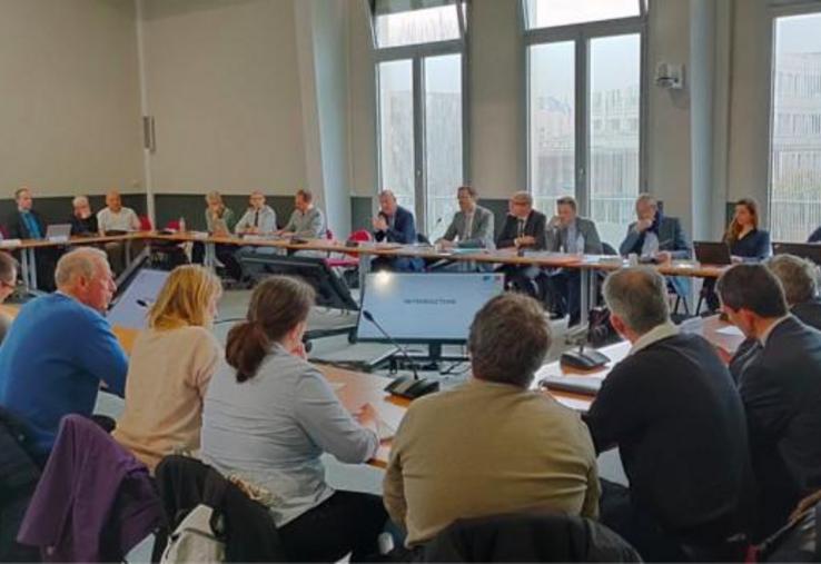 La Mission Inter-Services de l’Eau et de la Nature, co-pilotée par le préfet et le procureur, a fixé ses priorités de contrôle 2023 : pour la 1re fois agriculteurs, chasseurs et entreprises ont été associés aux orientations pour une démarche partagée.