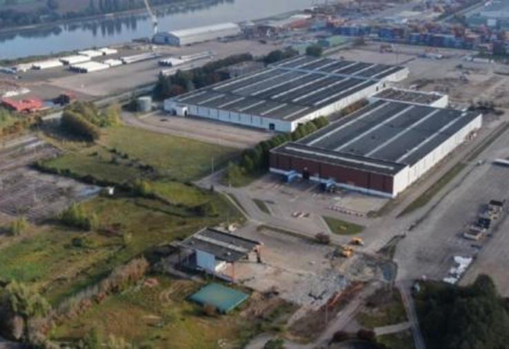 Les anciens bâtiments utilisés autrefois par Renault. Tout sera déconstruit pour laisser place à la future sucrerie.