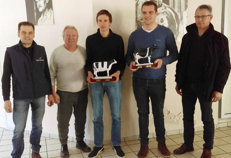 Les membres du Gaec du Bocage et de l’EARL Philippe Marie se sont vu remettre le trophée Venise.