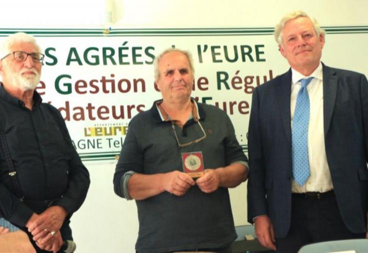 Christian Prier, a reçu la médaille d'honneur du piégeur.