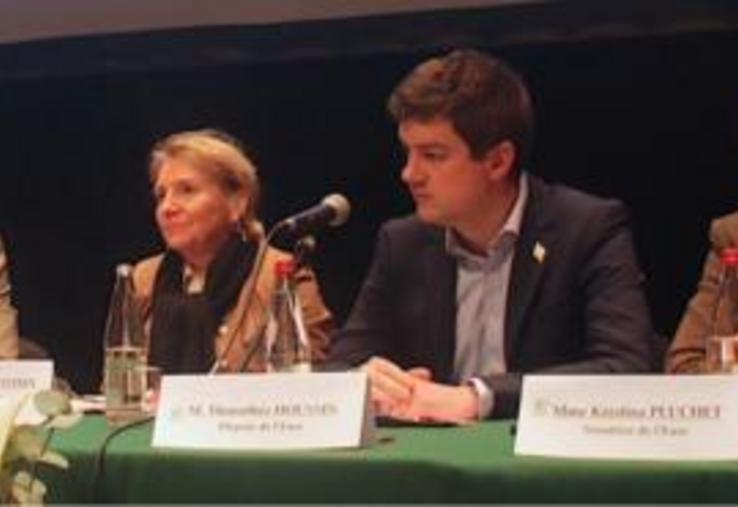 Députés, sénatrices, élus du Conseil Départemental et Régional, maire d'Evreux, préfet (...), l'assemblée générale de la Fédération des Chaseurs de l'Eure a presque fait un carton plein en termes de participation. Avec 16 000 détenteurs du permis dans le département, ils sont représentatifs de la ruralité.