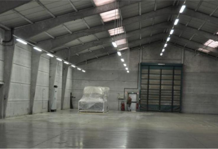 La première machine de la filature a été livrée sur le site de Saint-Martin-du-Tilleul dans l’Eure.