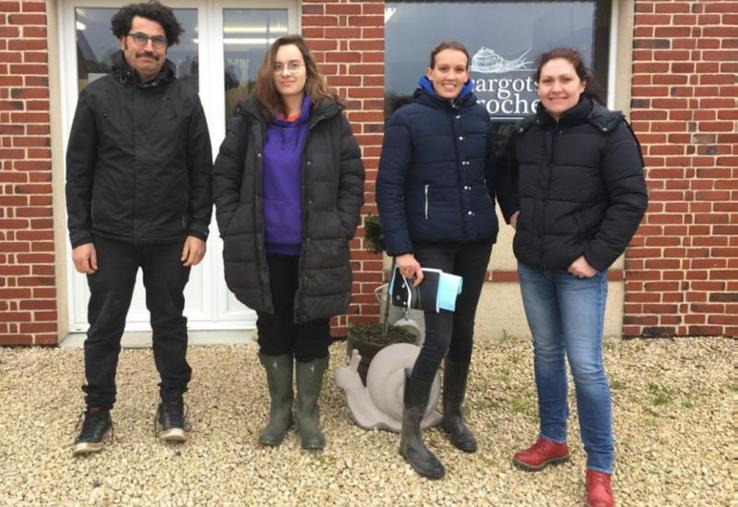 Le groupe s’est rendu à Etrépagny, à la ferme des Escargots et
Volailles de la Broche.