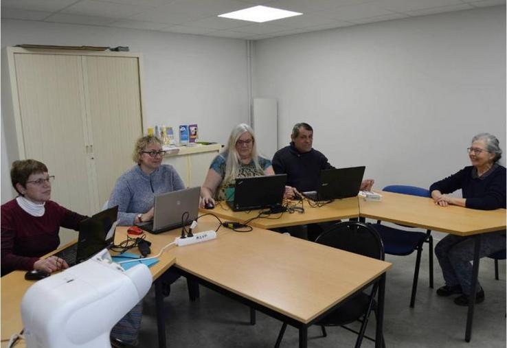 Un nouveau groupe a été formé à Etrepagny à l’occasion de
l’opération « coup de pouce connexion ».