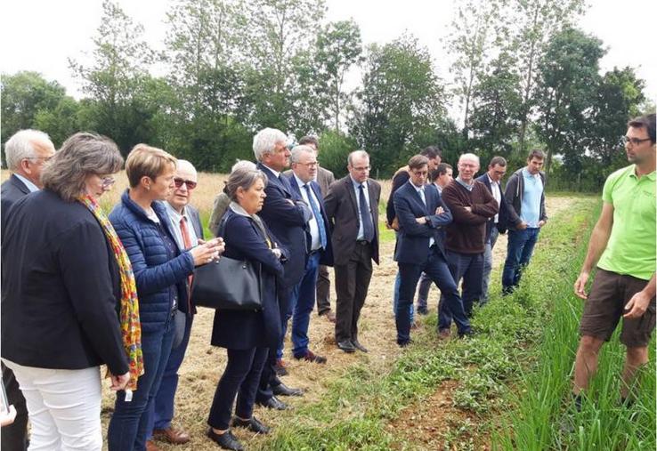 Visite d’Hervé Morin le 18 juin, à Hamars dans le
Calvados.