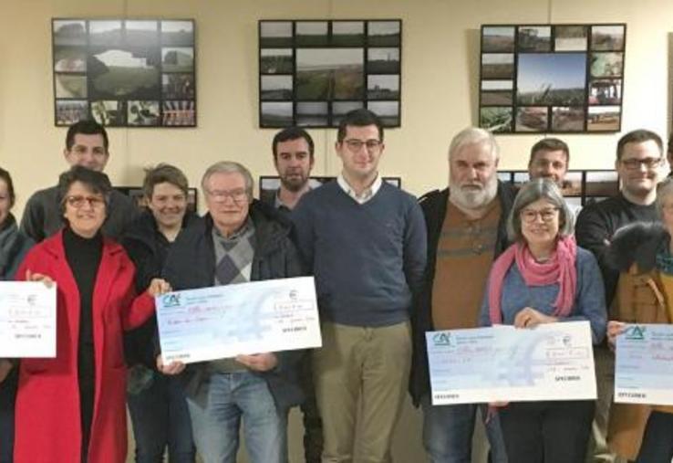 Quatre chèques ont été remis à quatre associations
