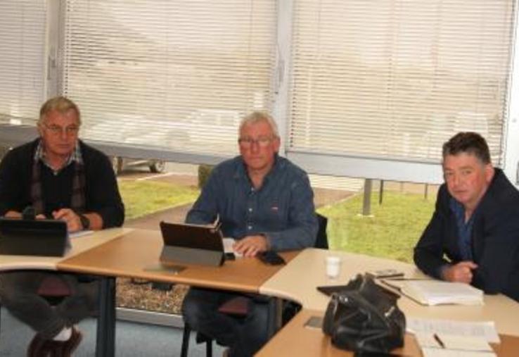 Denis Labri, secrétaire-général, Sébastien Delafosse, président de la SNFM, Jean-Michel Hamel, président de la section régionale des fermiers.
