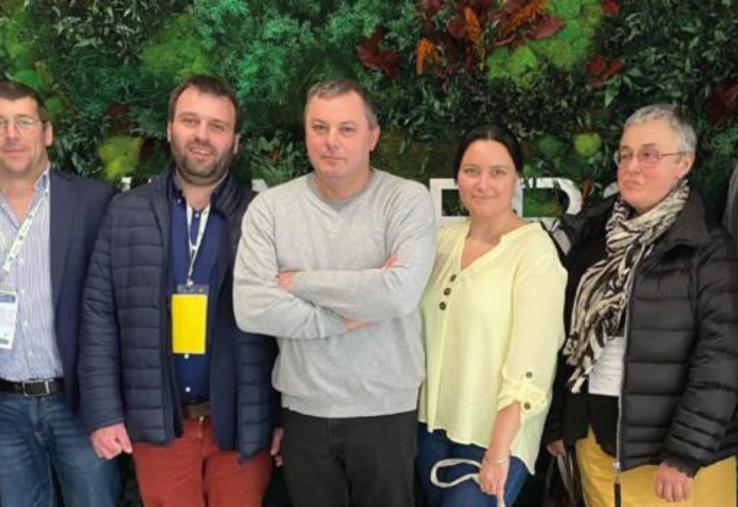 La délégation euroise avec de gauche à droite : Laurent Duclos,
Nicolas Romain, Amaury Levesque, Alain Morin, Christiana Richard, Catherine Six et Lionel Bois.