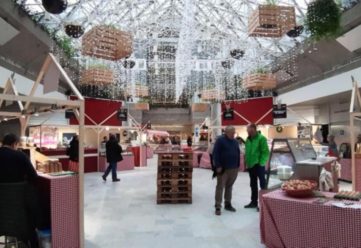 Marché de Noël dans une galerie commerciale de l’Eure l’an dernier.