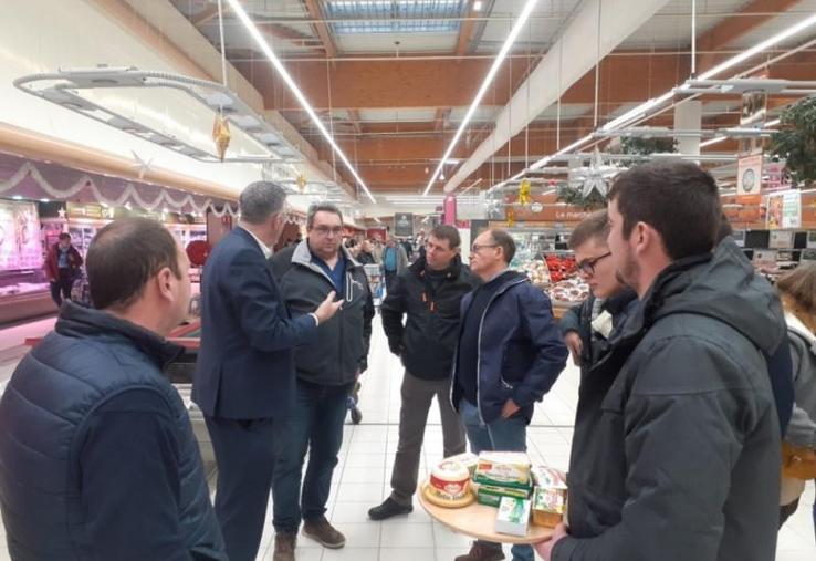Discussion avec Thierry Aumont, directeur général du magasin Leclerc de Bernay.