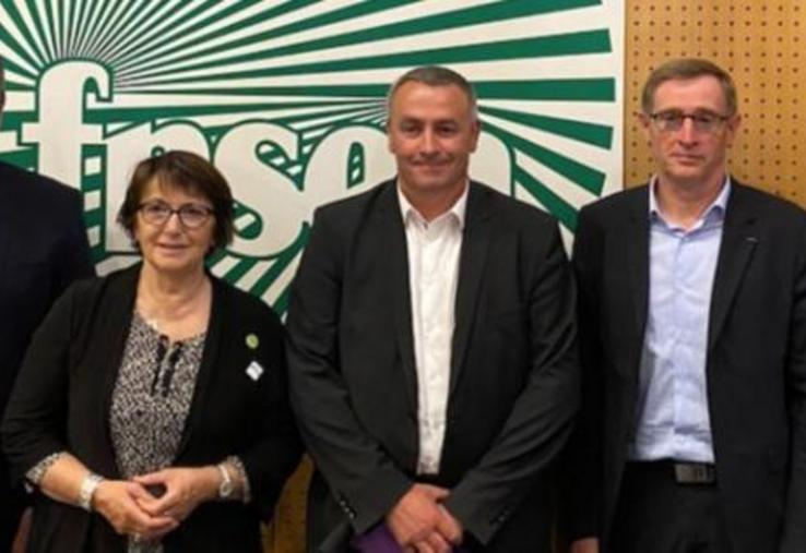 Des représentants de la FNSEA, Jeunes agriculteurs (JA), La Coopération agricole et la Mutualité sociale agricole (MSA) lors de la conférence de presse.