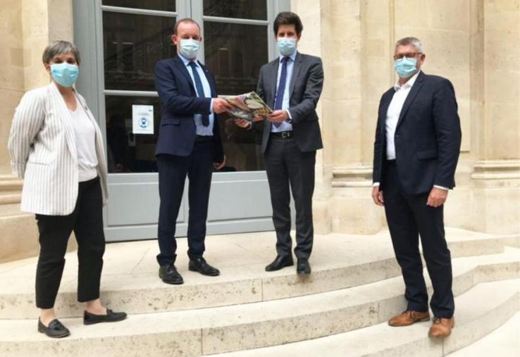 A leur retour, les parlementaires ont été reçu par Julien
Denormandie, ministre de l’Agriculture, pour travailler sur
les attentes de la filière dans le cadre du plan de relance.