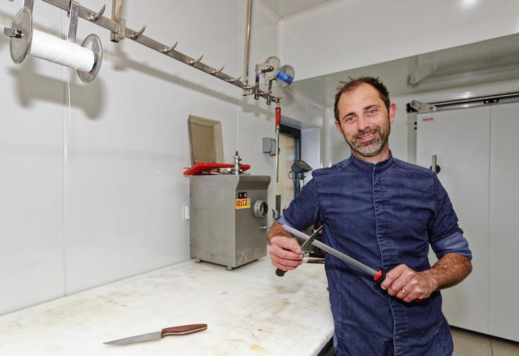 Aurélien Want propose de la découpe locale et sur-mesure.