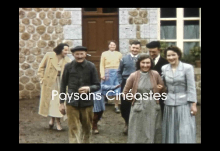 Le documentaire est disponible sur Public Sénat ainsi que sur le site de la chaîne : https://www.publicsenat.fr/emission/documentaire/paysans-cineastes