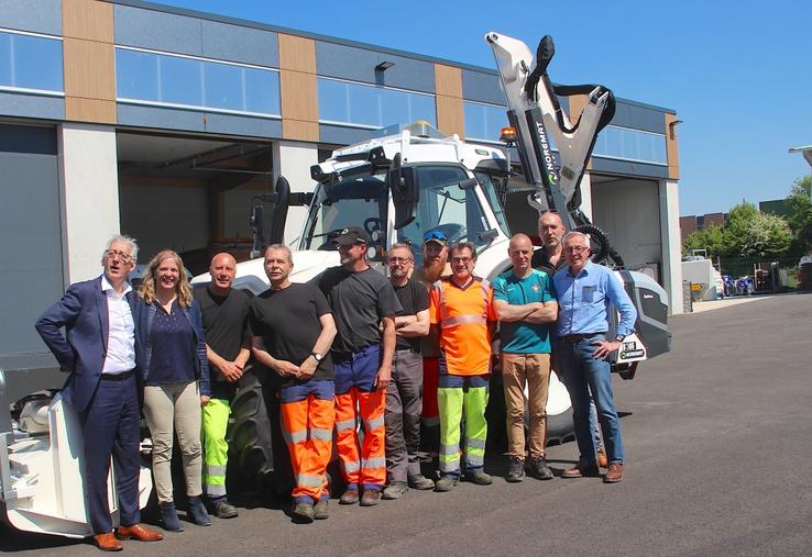 Le 30 avril dernier au centre d'exploitation de Pacy-sur-Eure, Pascal Lehongre et Thierry Plouvier (vice-présidents du Département) ont dressé un bilan sur l'expérimentation 2024 et les nouveautés 2025 en termes de fauchage des bords de route.