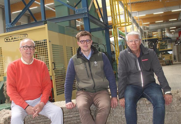 Jean-Louis Maurice (directeur de la linière Ressault), Simon Den-Haerinck (directeur de production) et Franck Bourcier (responsable projet Depoortere). "On doit prendre du plaisir quand on construit une usine à 3".