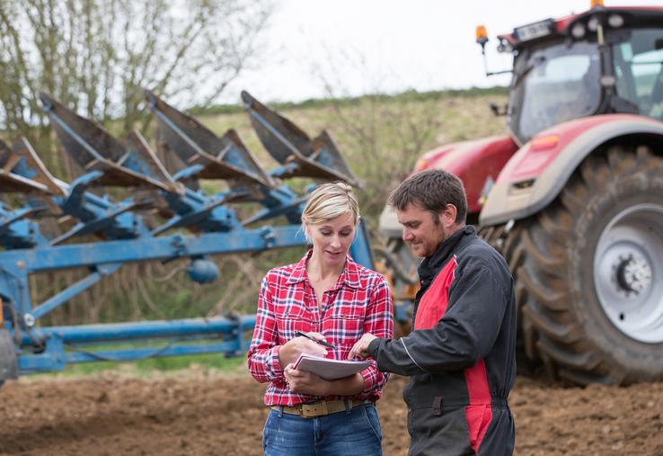 L'associé non-exploitant est souvent un proche de l'associé exploitant, son conjoint par exemple, ou ses parents,