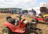 Le stand JA n'a pas désempli. les baptêmes en tracteur constituent une valeur sûre.