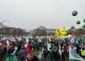 La foule agricole est nombreuse, mardi 20 janvier, à Strasbourg (Alsace). Près de 1 000 tracteurs et environ 4 000 manifestants sont là.