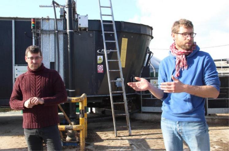 Nicolas Romain et Pierre-Yves Delamare. « Les efforts que nous consentons en terme de respect de l’environnement sont payants, mais
ils représentent un coût. Nous avons besoin d’un soutien important de nos collectivités locales et territoriales. »