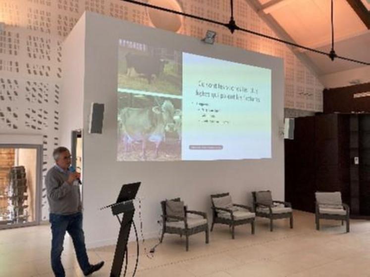 Eric MEENS lors du séminaire des GDS du Grand Ouest
du 22 au 24 juin au Palis de Joséphine à Evreux.