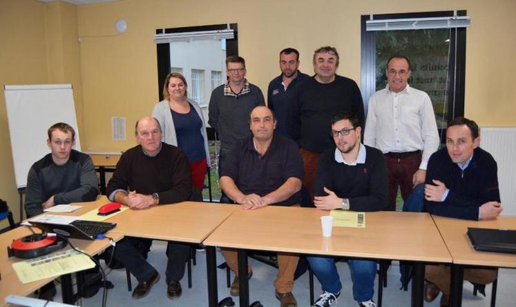 Le président de la section, Denis Gaillard (au centre), a été reconduit dans ses fonctions.