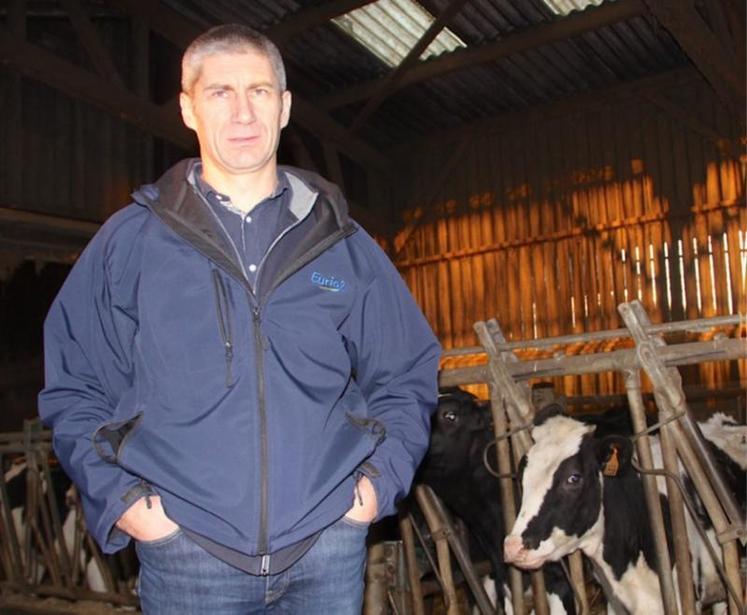 Pascal Lebrun (président de la branche lait d’Agrial) : « le consommateur doit passer au tiroir-caisse ou (et) la grande distribution
diminuer ses marges »