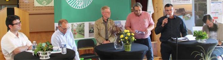 Laurent Duclos (secrétaire général) et sa brigade d’adjoints ont proposé un tour d’horizon syndical et un point sur les filières animales et végétales.