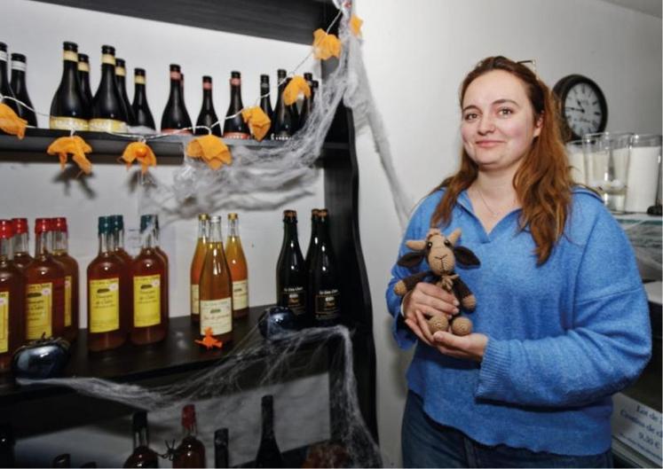 Justine Journet vend sa production sur les marchés parisiens et au magasin à la ferme.