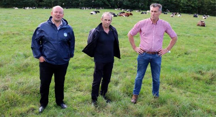 Éric Hatteville, Philippe Marie et Ludovic Blin, respectivement responsables lait pour les FDSEA 61, 14 et 50/région