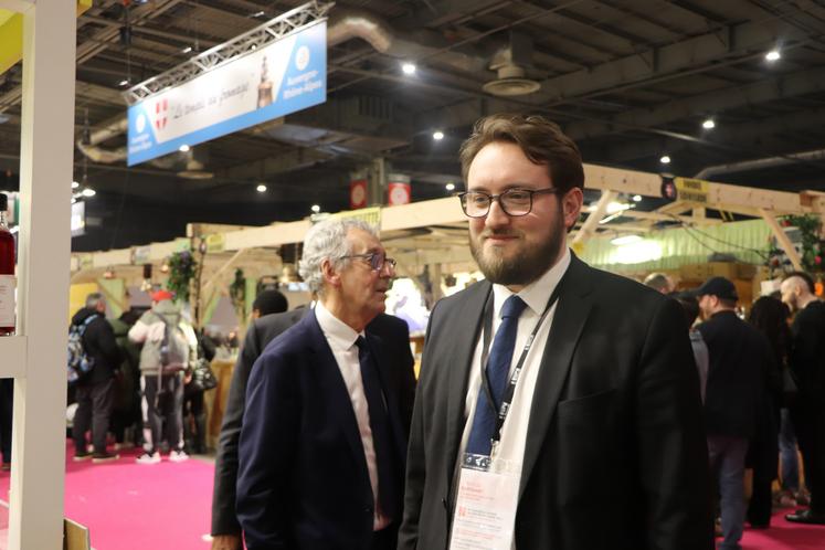 Alexandre Rassaërt a passé l'après-midi sur le stand 27.