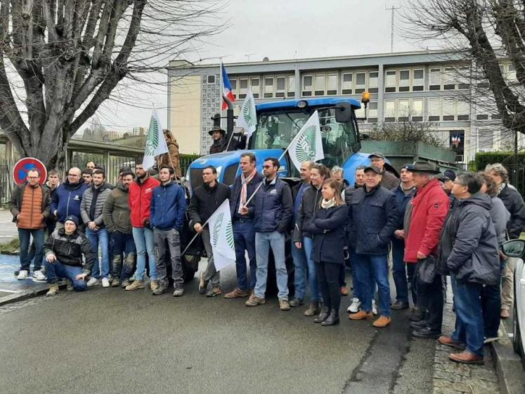 Dans un contexte économique instable, les agriculteurs français doivent faire face à une augmentation constante des contraintes qui mettent en péril la viabilité de nombreuses exploitations agricoles.