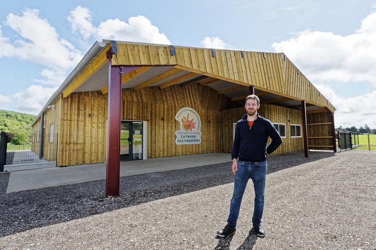 Alexandre Lhermeroult et son père ont mis trois ans à sortir le bâtiment de terre.