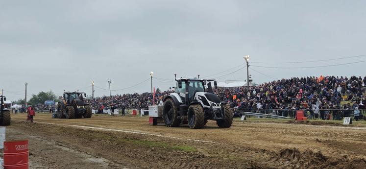 11 500 spectateurs sont venus voir rugir les monstres mécaniques.