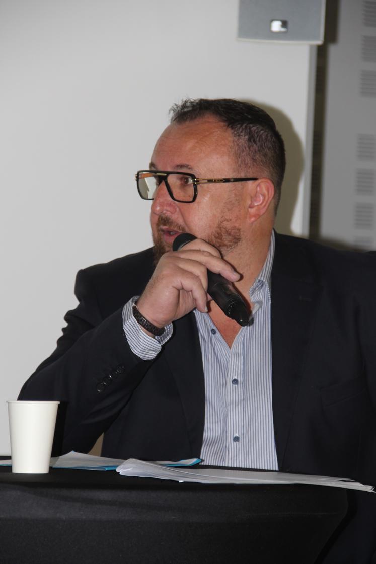 Jean-Patrick Plantain : "Changer de cabinet comptable, ce n'est pas une chose facile. Il faut du temps pour prendre une telle décision."