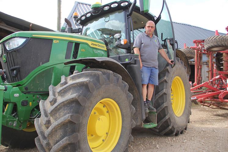 "Avec cette technologie, notamment la coupure de tronçon en fertilisation ou désherbage, chaque pied de céréales reçoit ce dont il a besoin. Finis les jardins de quelques m2 de mauvaises herbes ou les taches de blé versé".