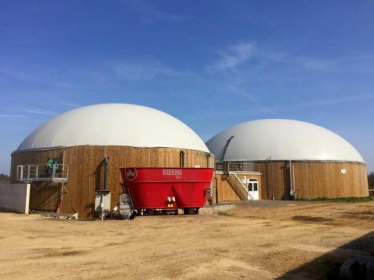 À Saint-Pierre-du-Mesnils (27), Etienne Adeline valorise son stock d'effluents en produisant de l'électricité qu'il vend à EDF.