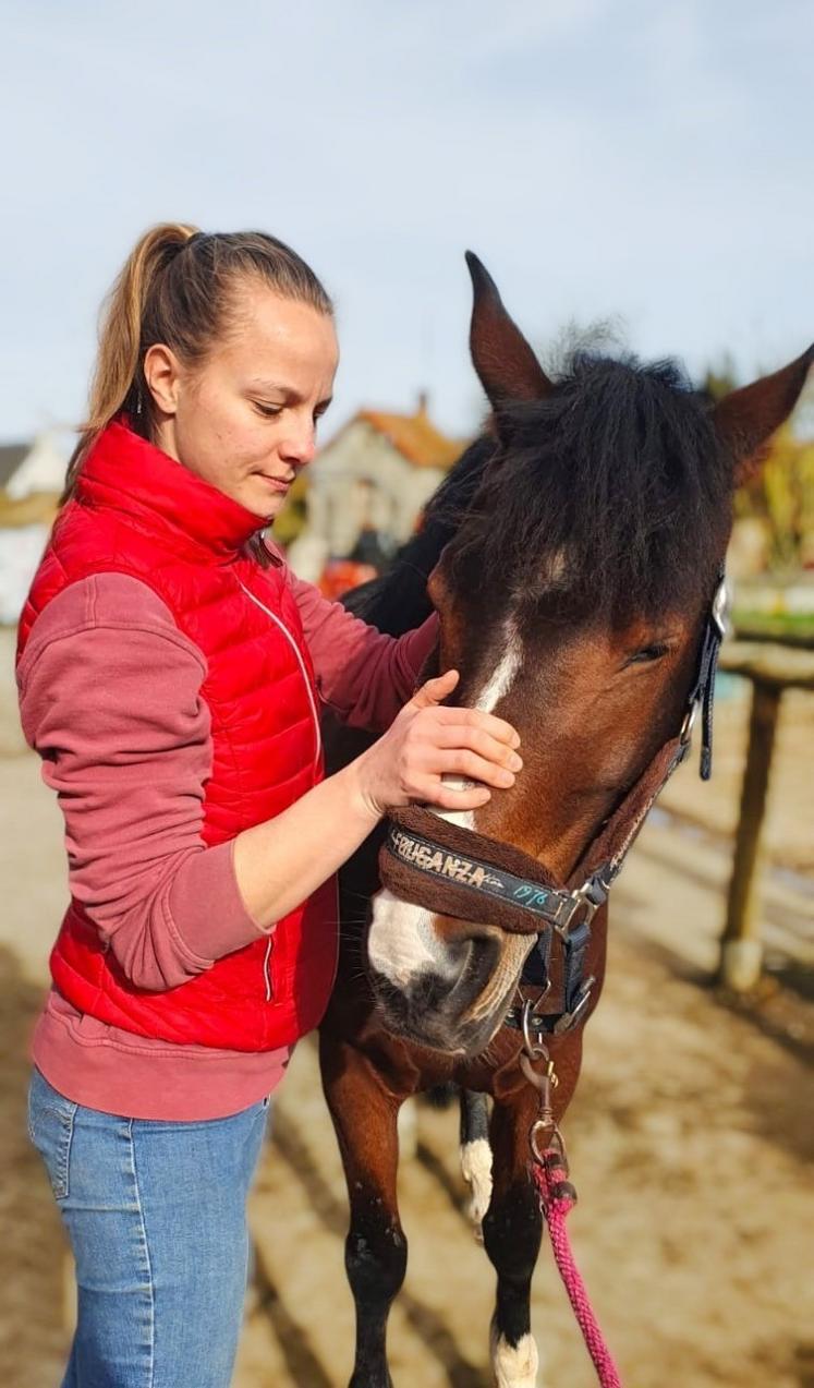 Camille Duyck ostéopathe animalière