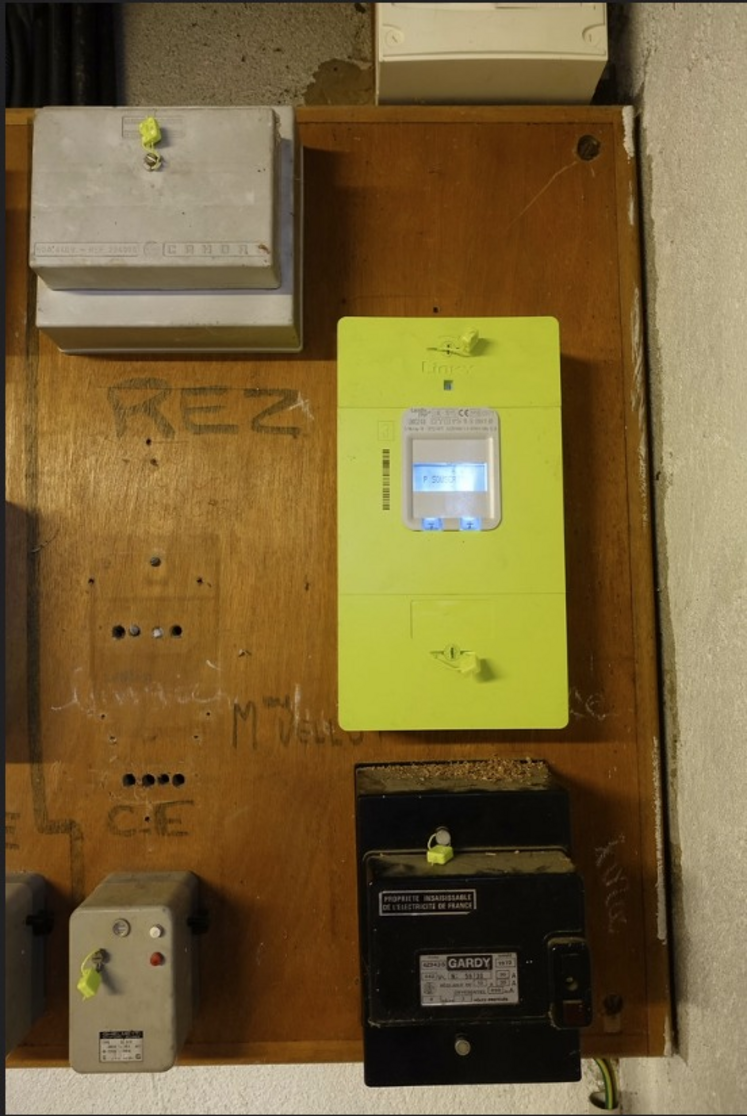 Dès l'été 2025, Enedis facturera des frais de relève aux foyers non équipés d'un compteur connecté Linky.