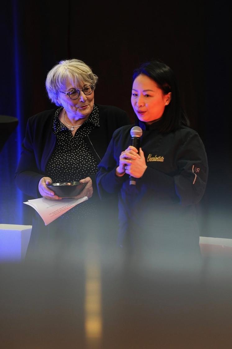 En amont, une formation à la prise de parole en public sera proposée aux participantes.