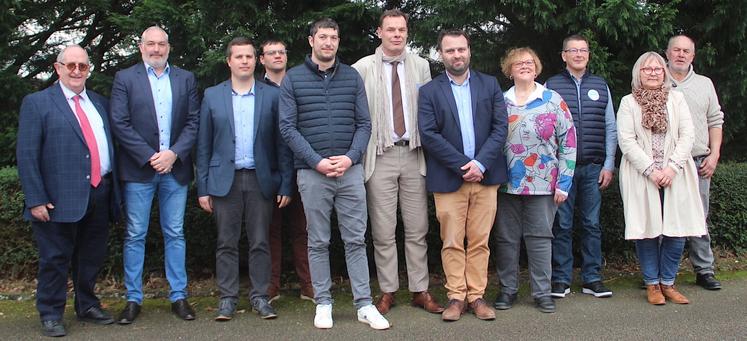 Le bureau de la Chambre d'agriculture de l'Eure comprend 4 vice-présidents, 1 secrétaire général et 6 secrétaire adjoint.