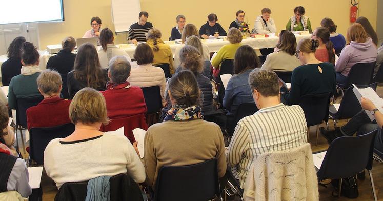 Très bonne participation des agricultrices de l'Eure le 3 avril dernier pour l'assemblée générale des GDFA. "Une valeur ajoutée pour nos exploitations et pour nous-même", a insisté Nelly Vandermeersch, une des présidentes de concert avec Martine Gauthier et Séverine Delavoipiere.