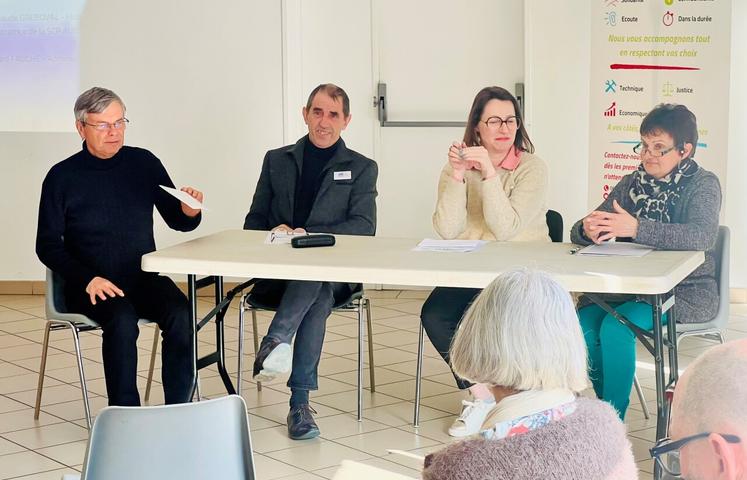 La séance s'est conclue par une table ronde sur le recouvrement forcé.
