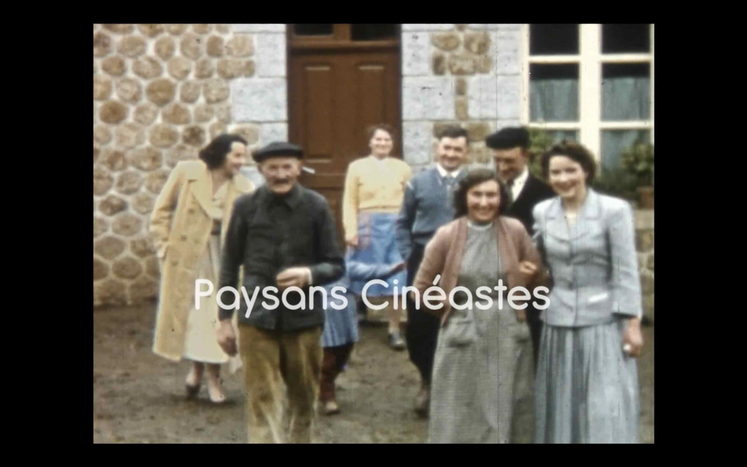 Le documentaire est disponible sur Public Sénat ainsi que sur le site de la chaîne : https://www.publicsenat.fr/emission/documentaire/paysans-cineastes